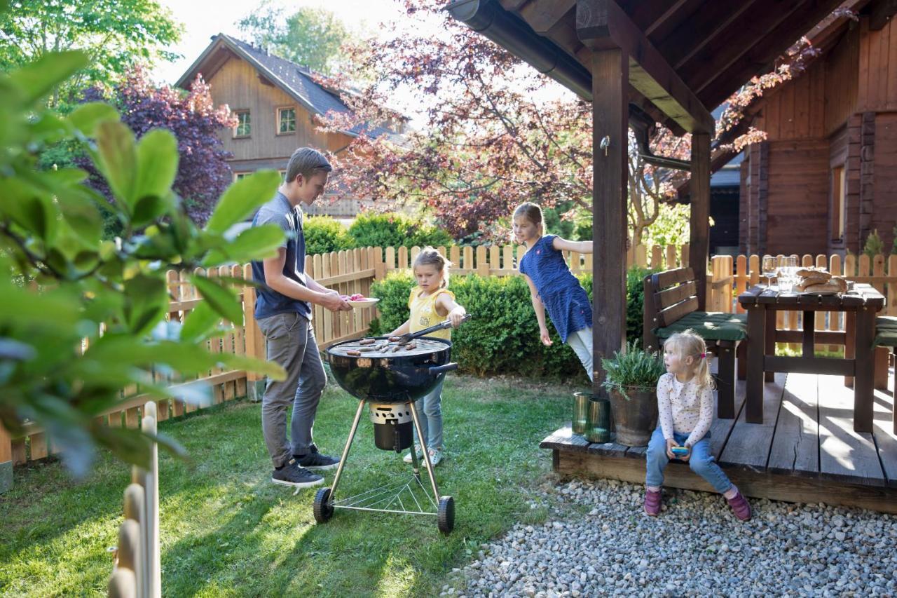 Das Dorf In Der Stadt Schladming Ngoại thất bức ảnh