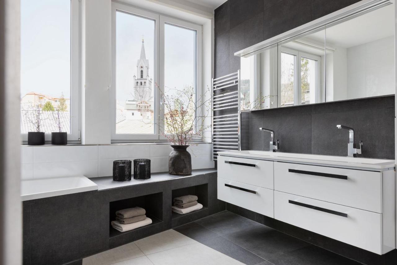Das Dorf In Der Stadt Schladming Ngoại thất bức ảnh