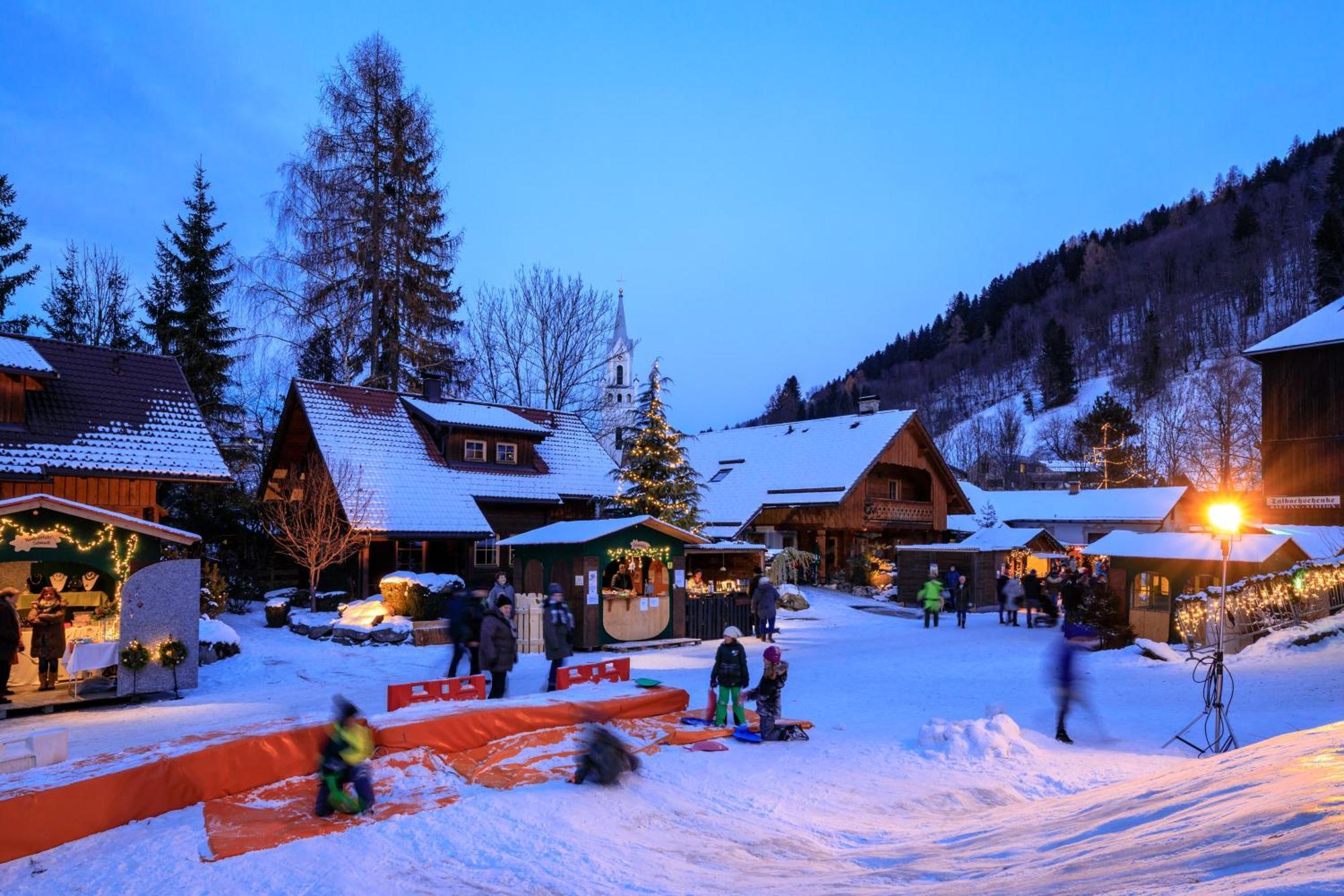 Das Dorf In Der Stadt Schladming Ngoại thất bức ảnh