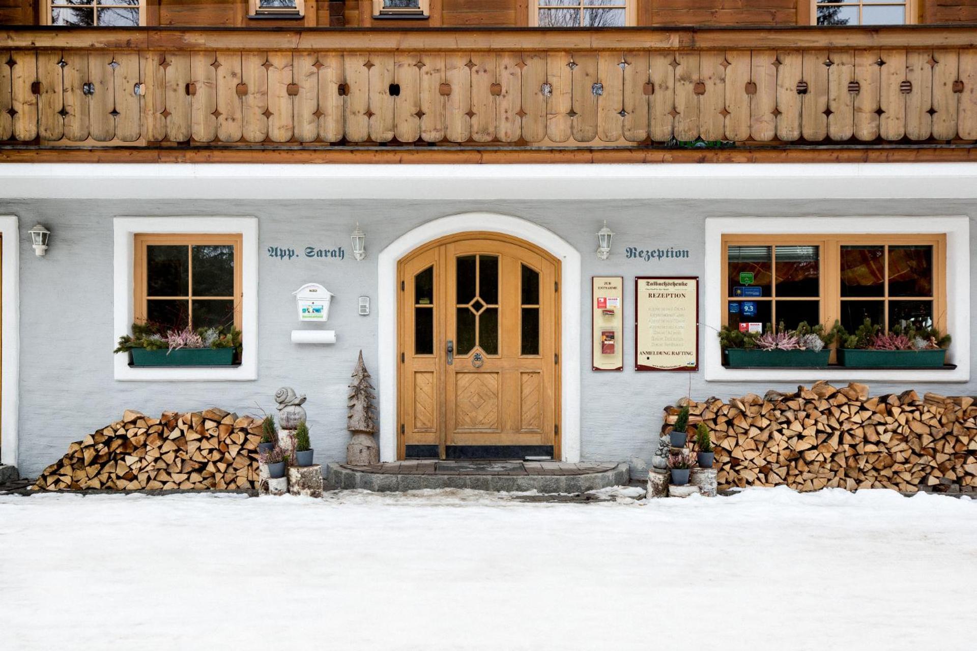 Das Dorf In Der Stadt Schladming Ngoại thất bức ảnh